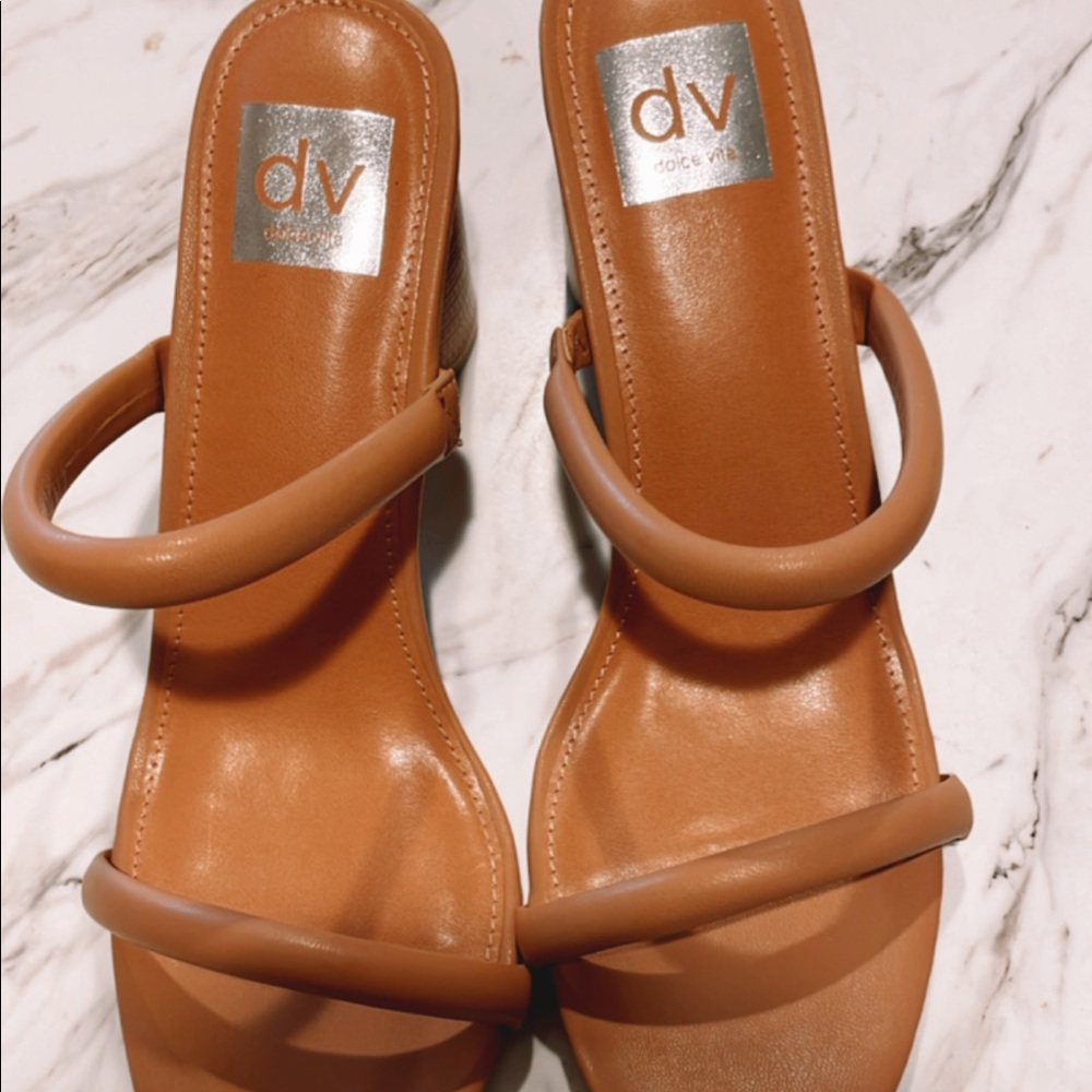 dolce vita nude sandals